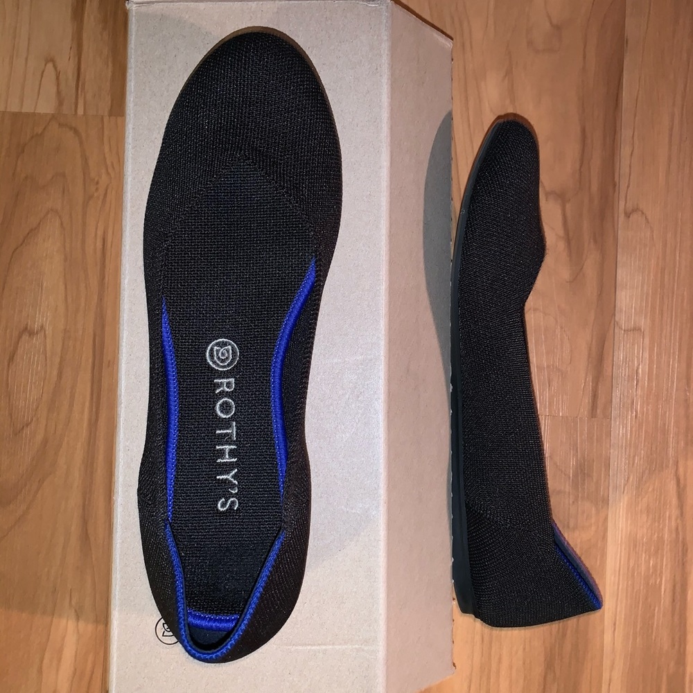 Rothy’s black round toe flats